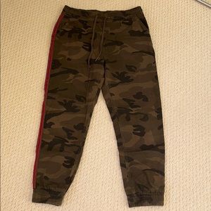 Aqua camo joggers